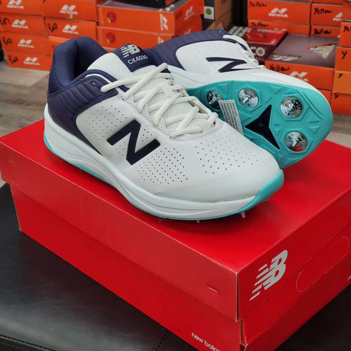 NEW BALANCE CK 4030 J4 - CRICKET SHOES, SPIKES